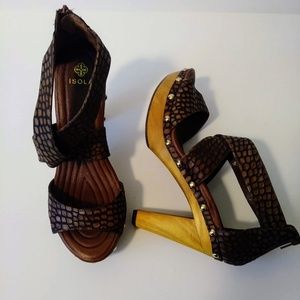 ISola Morela Brown Croc Leather Stud Wood Platform